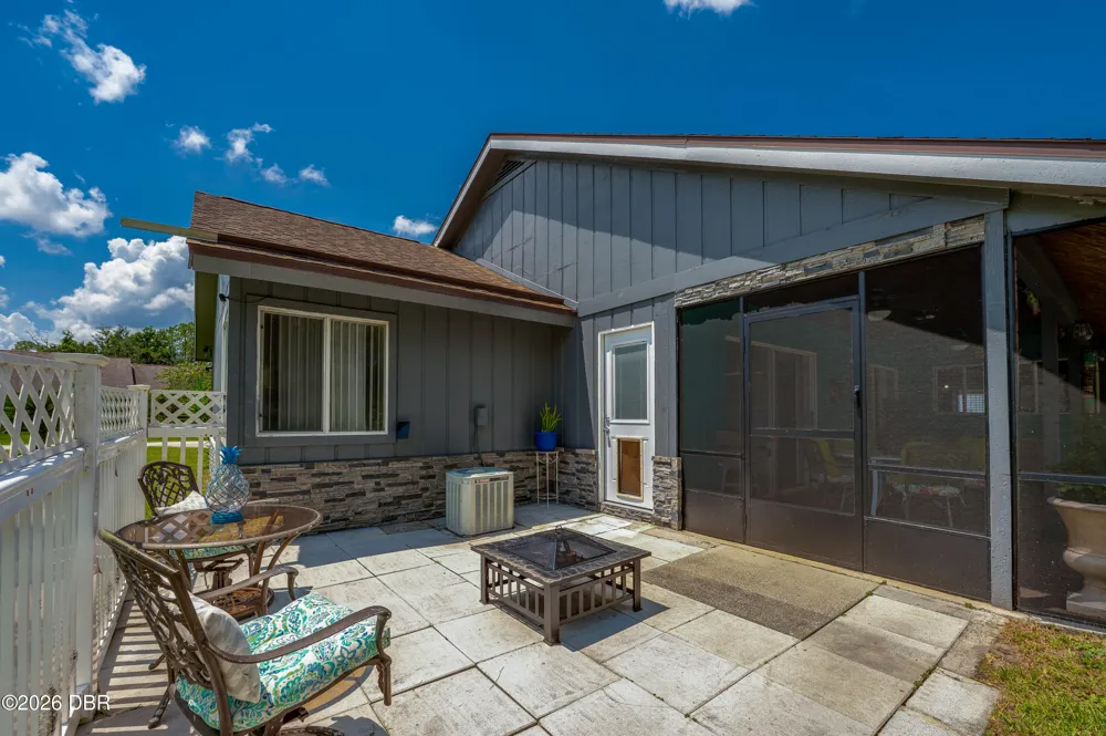 38 Weyanoke Lane Palm Coast, FL 32164