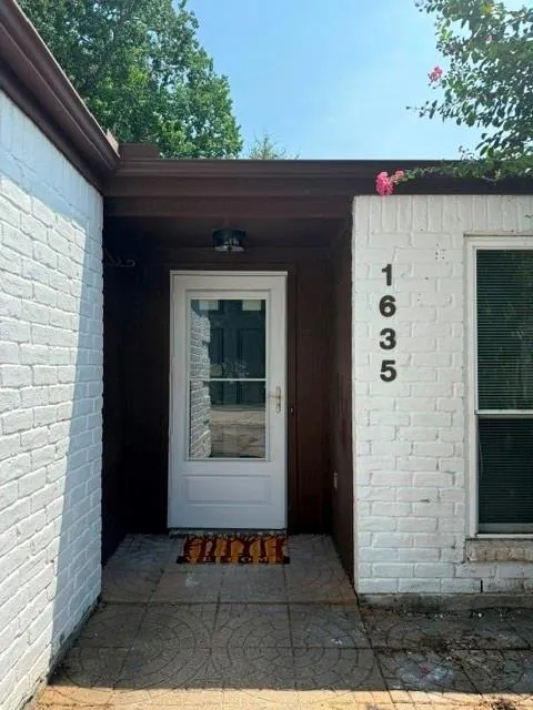 1635 Bradney Drive Houston, TX 77077