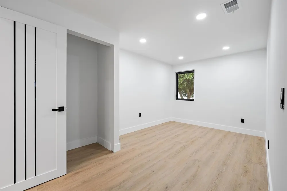 360 Saturn Avenue Tequesta, FL 33469