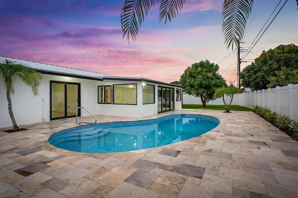 360 Saturn Avenue Tequesta, FL 33469