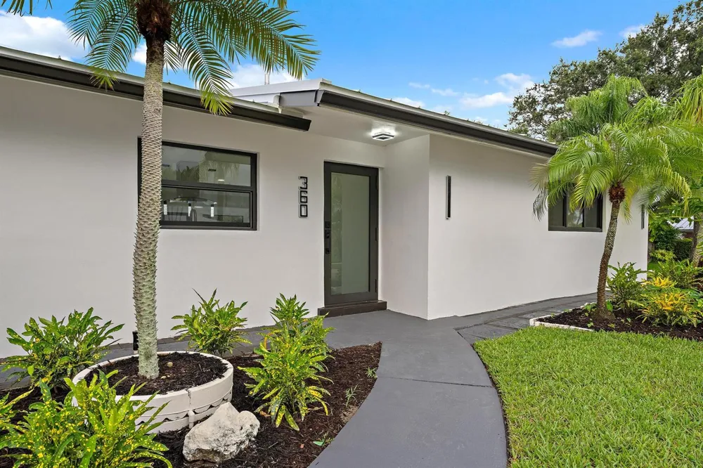 360 Saturn Avenue Tequesta, FL 33469