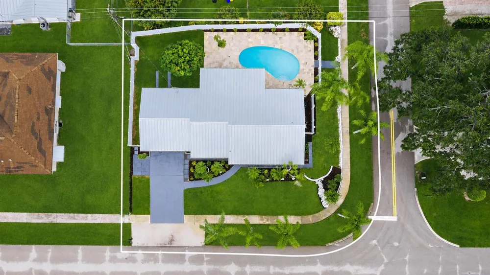360 Saturn Avenue Tequesta, FL 33469