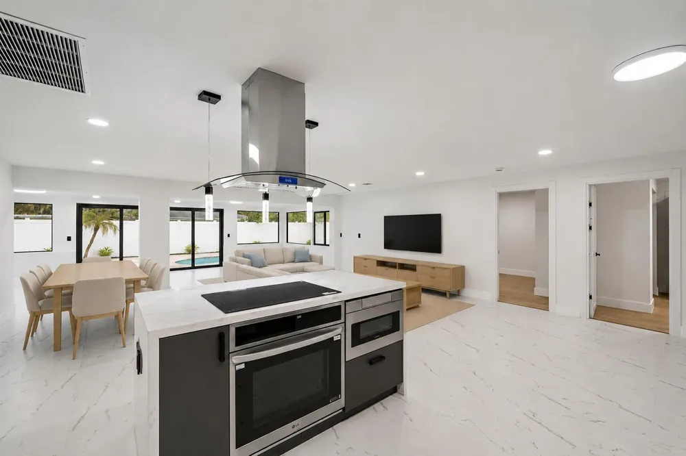 360 Saturn Avenue Tequesta, FL 33469