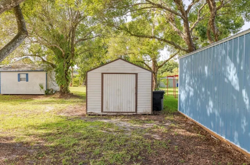 2714 Rhode Island Avenue Fort Pierce, FL 34947