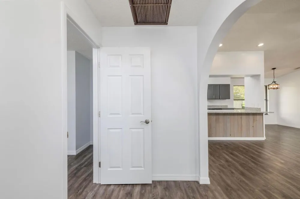 2714 Rhode Island Avenue Fort Pierce, FL 34947