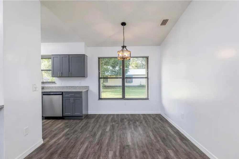 2714 Rhode Island Avenue Fort Pierce, FL 34947