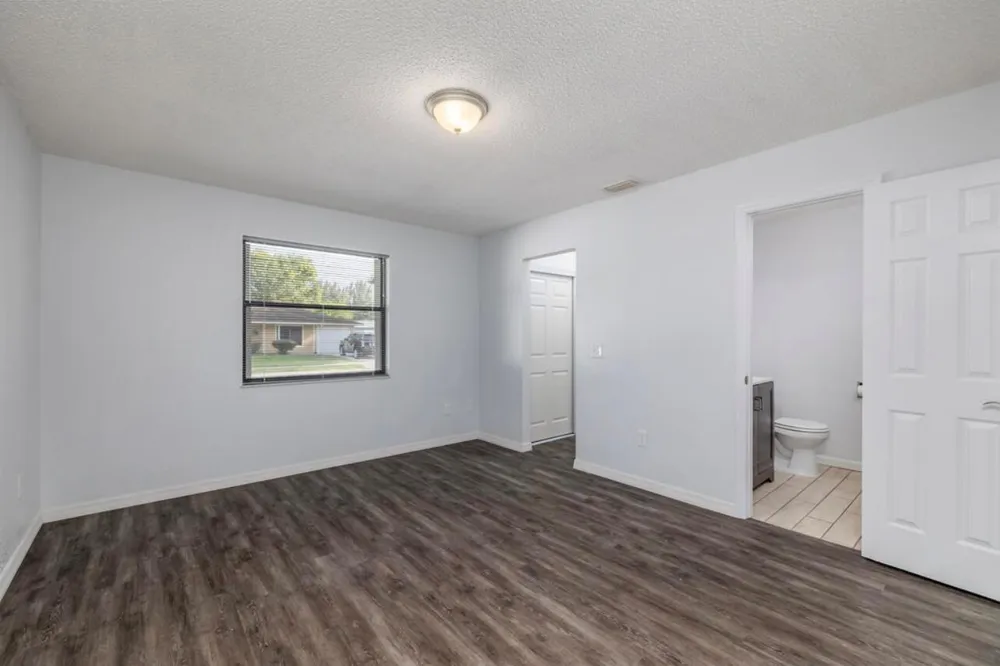 2714 Rhode Island Avenue Fort Pierce, FL 34947