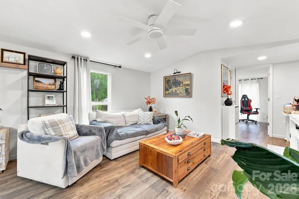 1433 Oakbrook Lane Denver, NC 28037