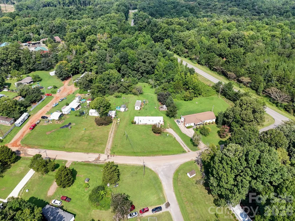 1433 Oakbrook Lane Denver, NC 28037