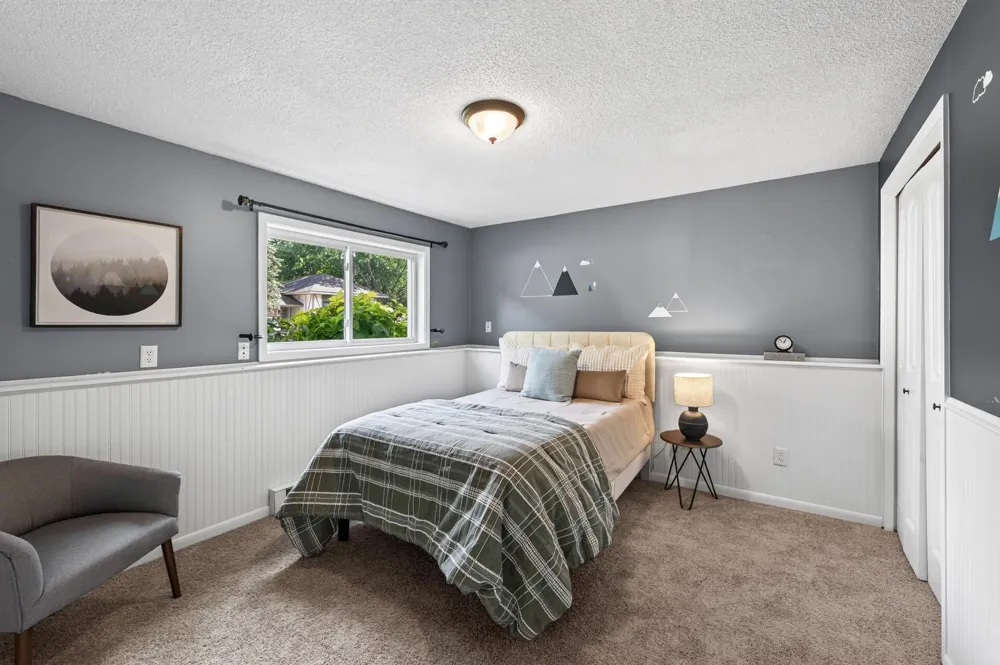 4251 Elizabeth Lane Vadnais Heights, MN 55127