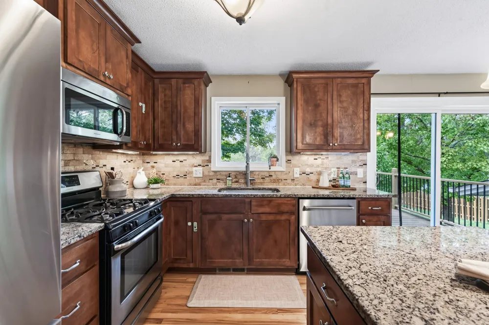 4251 Elizabeth Lane Vadnais Heights, MN 55127