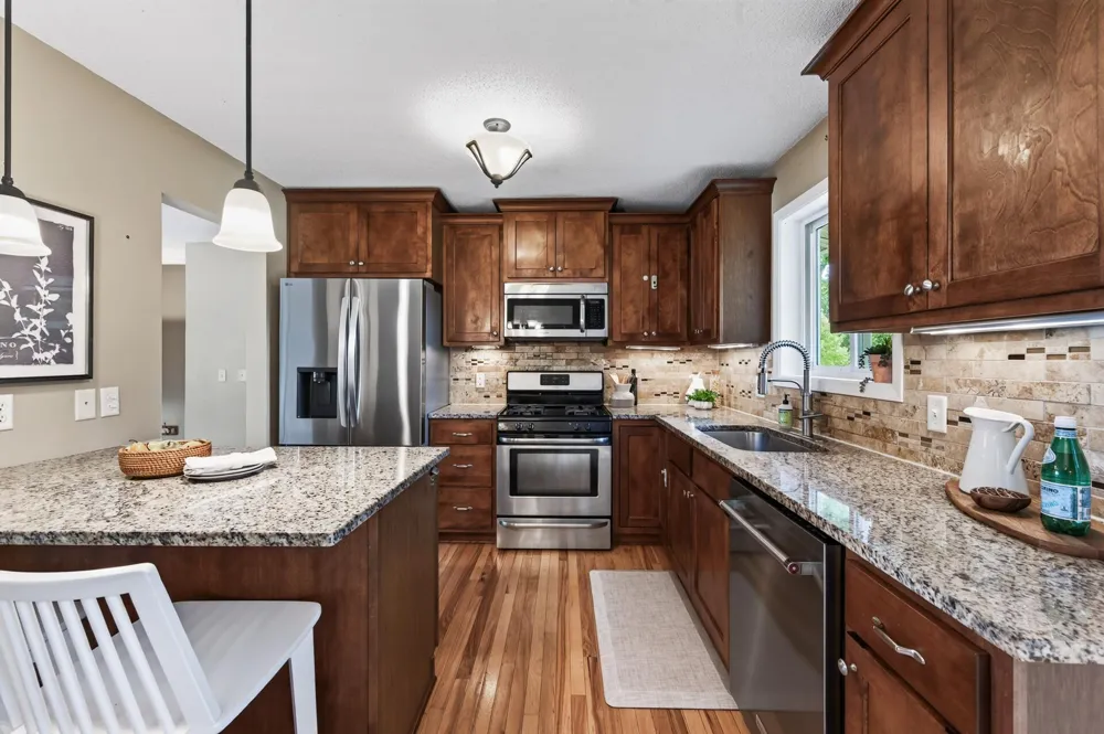 4251 Elizabeth Lane Vadnais Heights, MN 55127