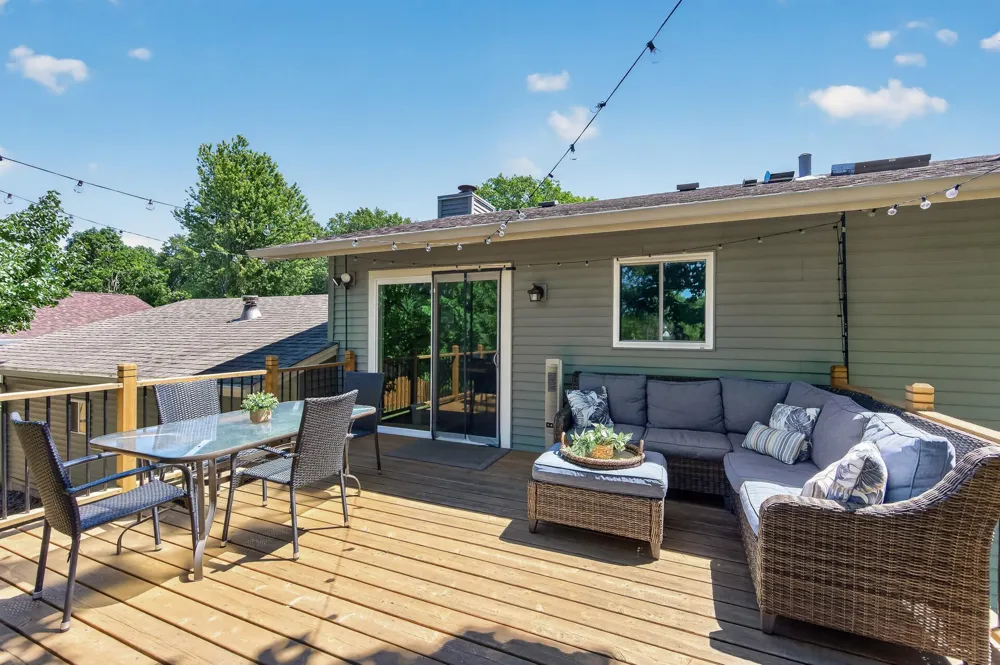 4251 Elizabeth Lane Vadnais Heights, MN 55127