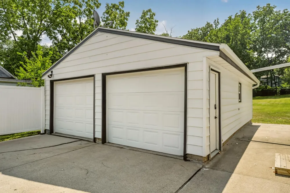 312 21st Street SW Rochester, MN 55902