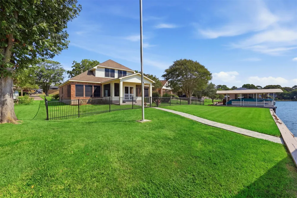 16457 Hunters Trail Montgomery, TX 77356