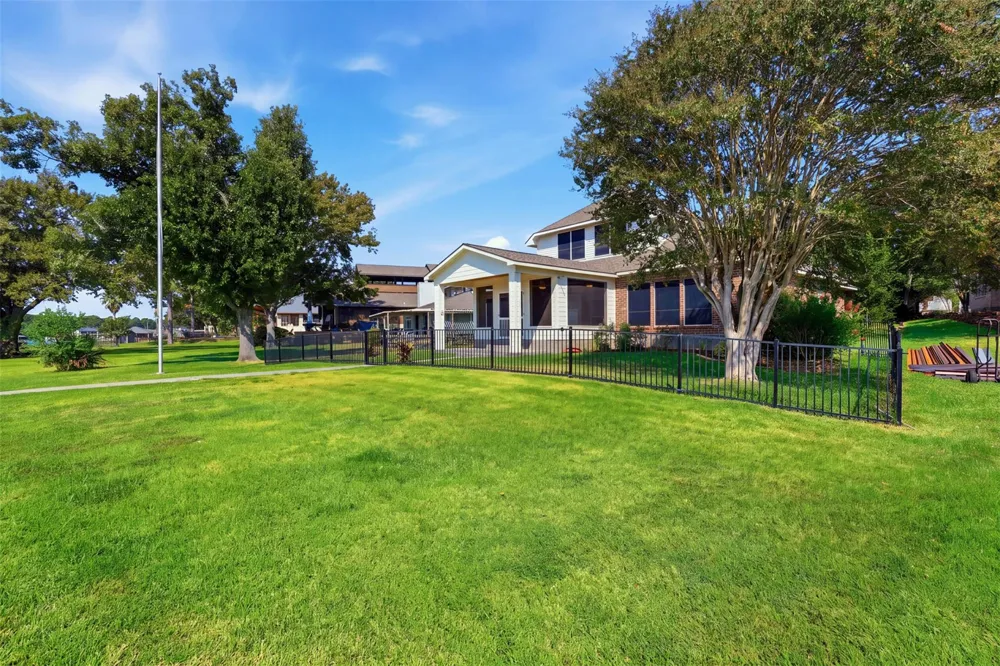 16457 Hunters Trail Montgomery, TX 77356