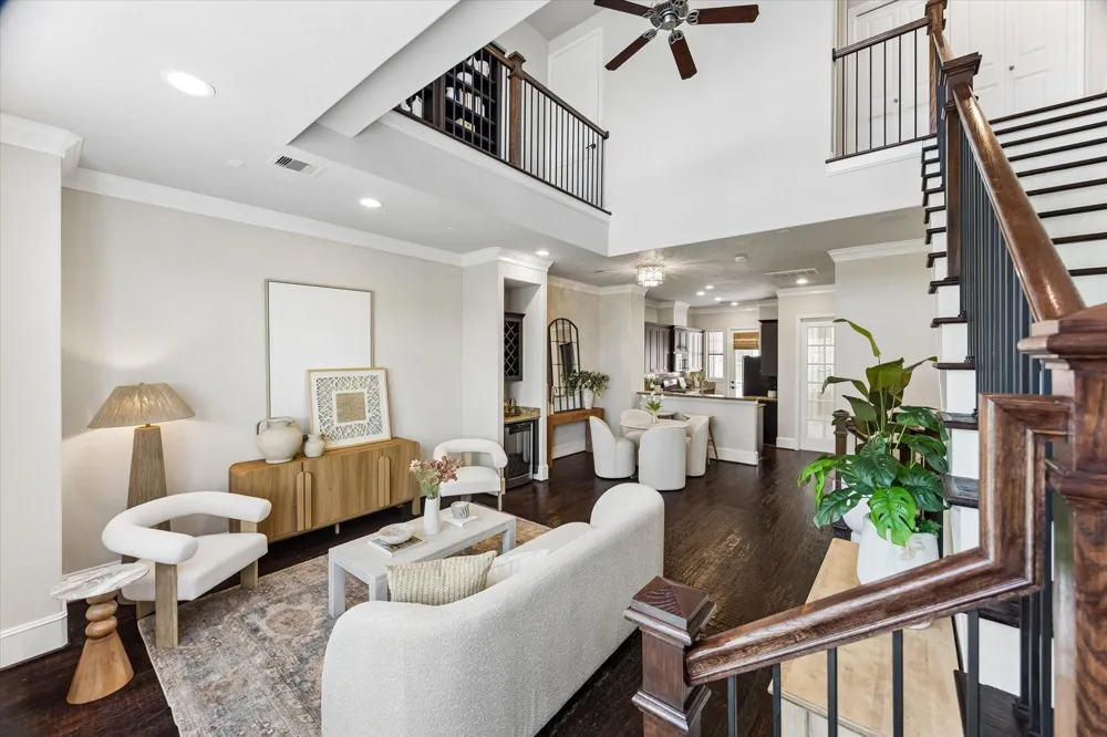 1045 W 22nd Street #K Houston, TX 77008