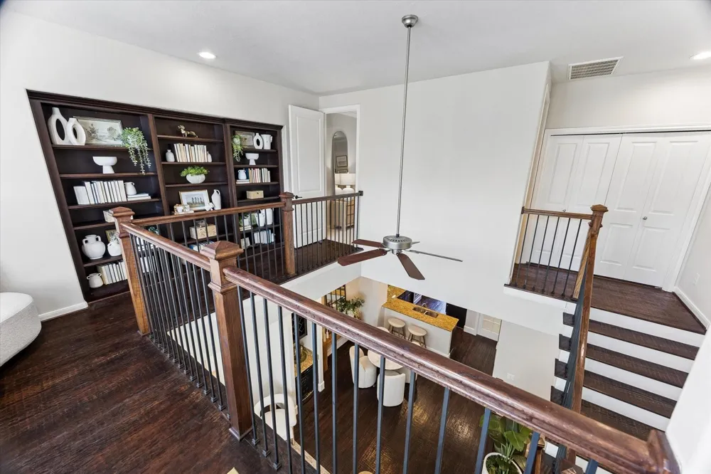 1045 W 22nd Street #K Houston, TX 77008
