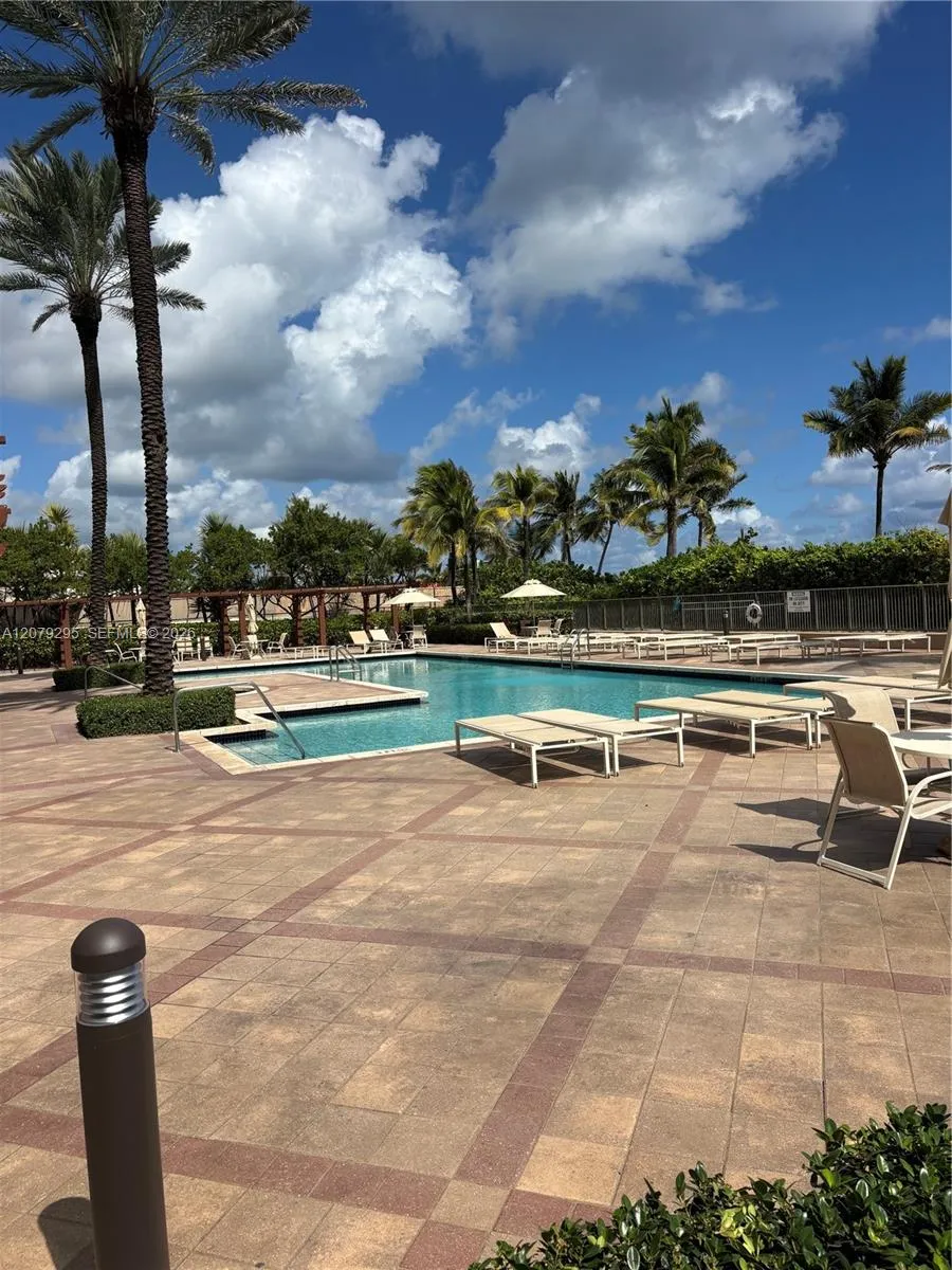 2080 S Ocean Dr #308 Hallandale Beach, FL 33009