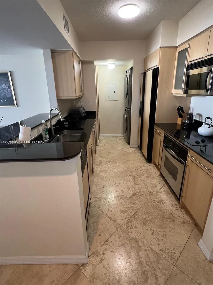 2080 S Ocean Dr #308 Hallandale Beach, FL 33009