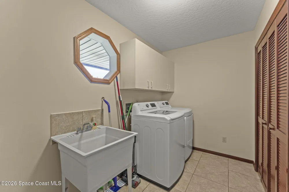3116 Fairview Drive Melbourne, FL 32934