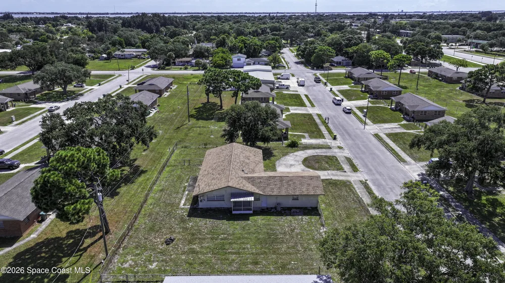 506 Walker Street Melbourne, FL 32901