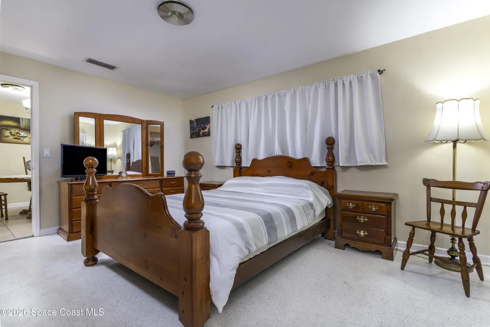 506 Walker Street Melbourne, FL 32901