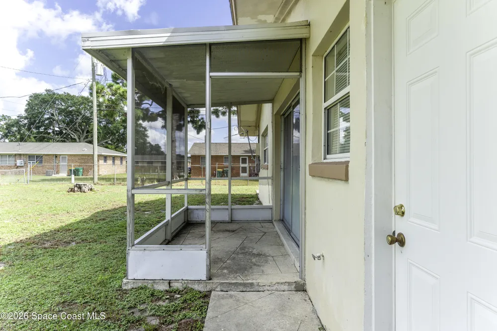 506 Walker Street Melbourne, FL 32901