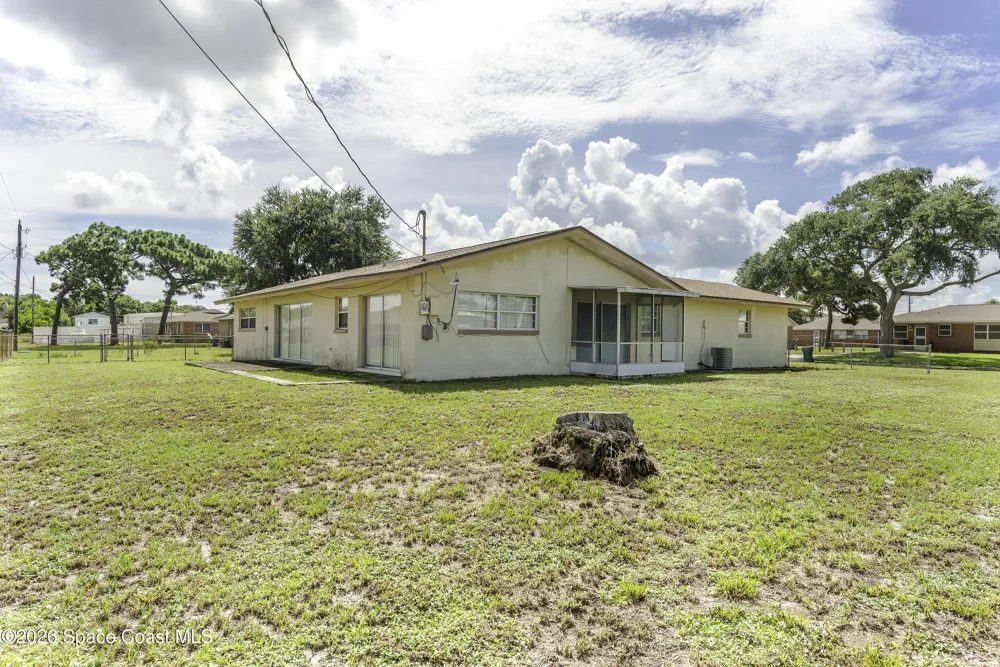 506 Walker Street Melbourne, FL 32901