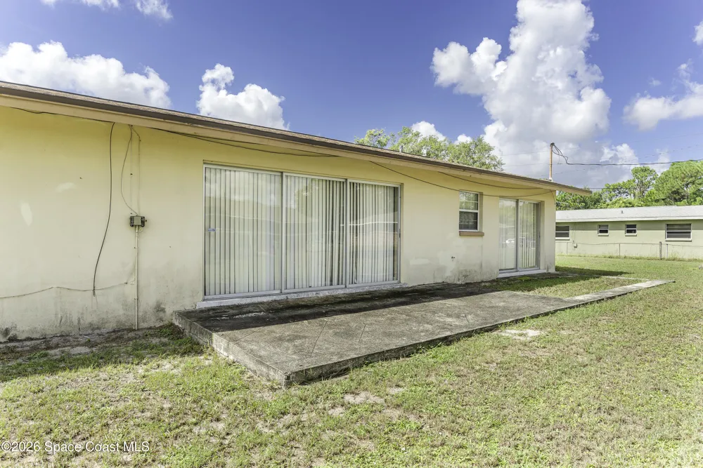 506 Walker Street Melbourne, FL 32901
