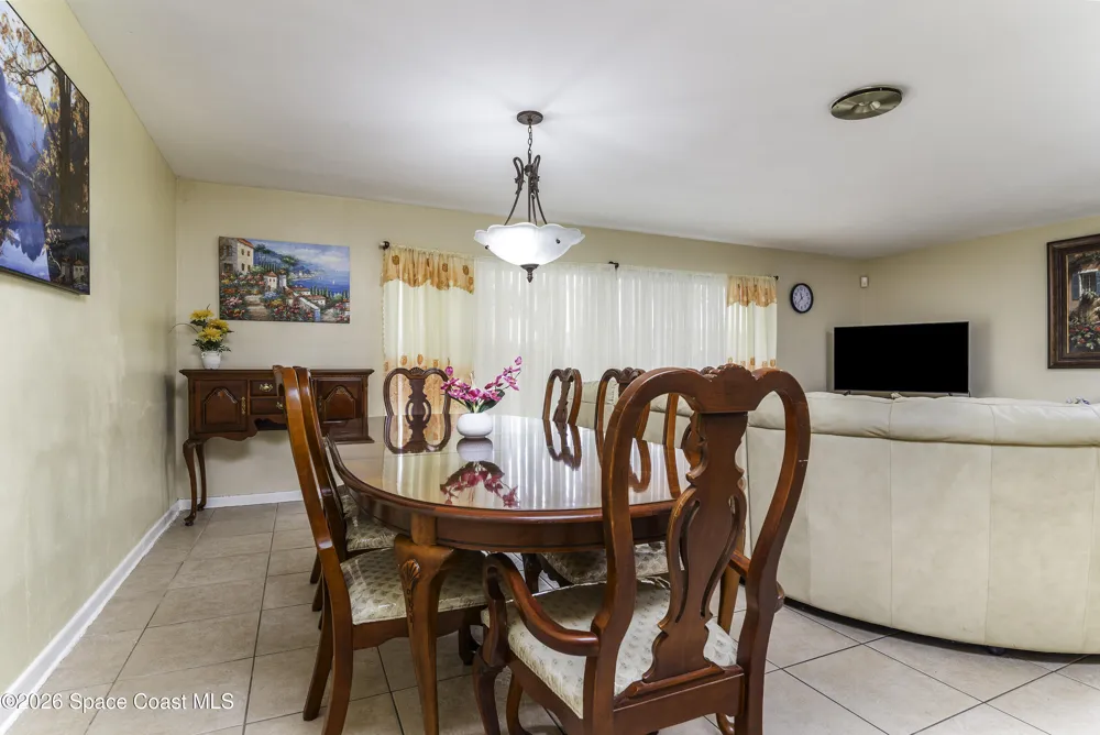 506 Walker Street Melbourne, FL 32901
