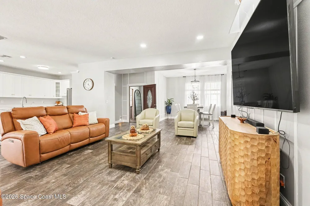 385 Cownie Avenue SE Palm Bay, FL 32909