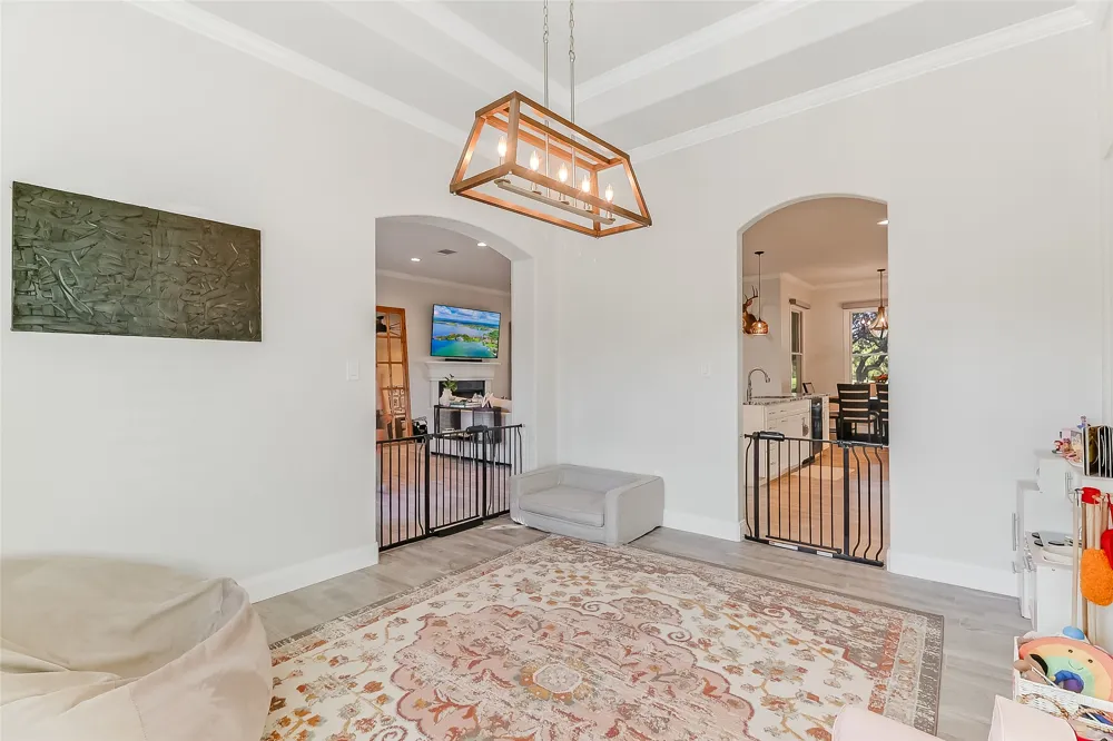 216 Enclave Drive Kingsland, TX 78639