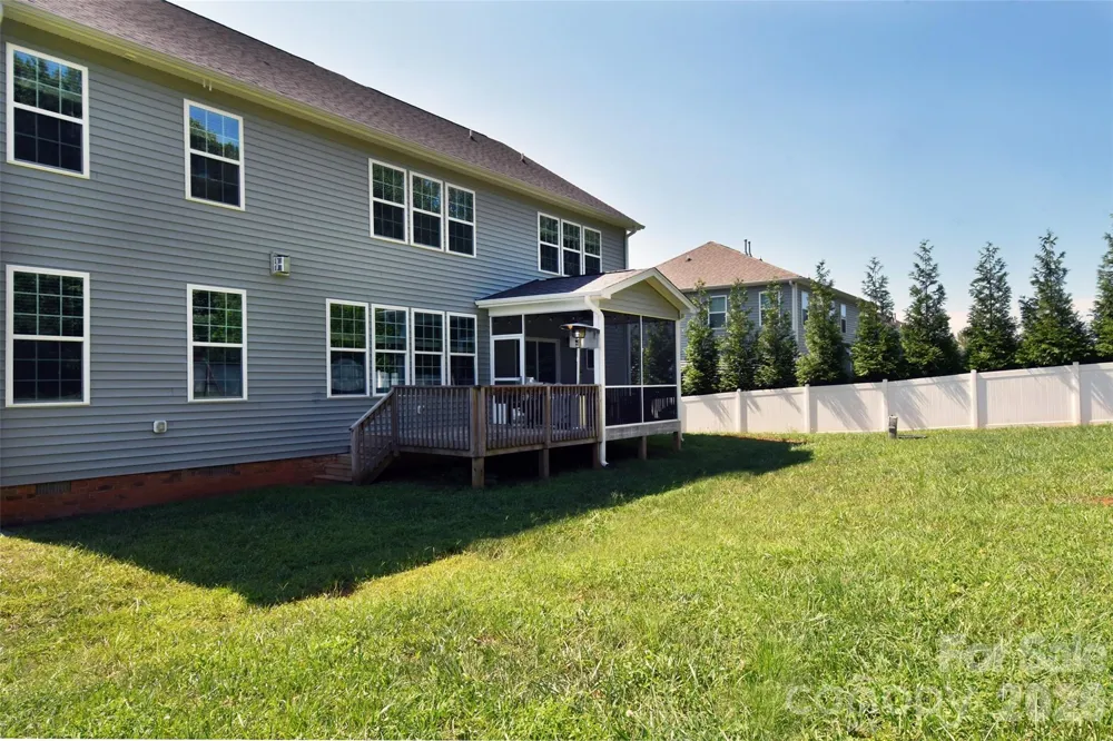 2179 Spring Wind Road Pfafftown, NC 27040