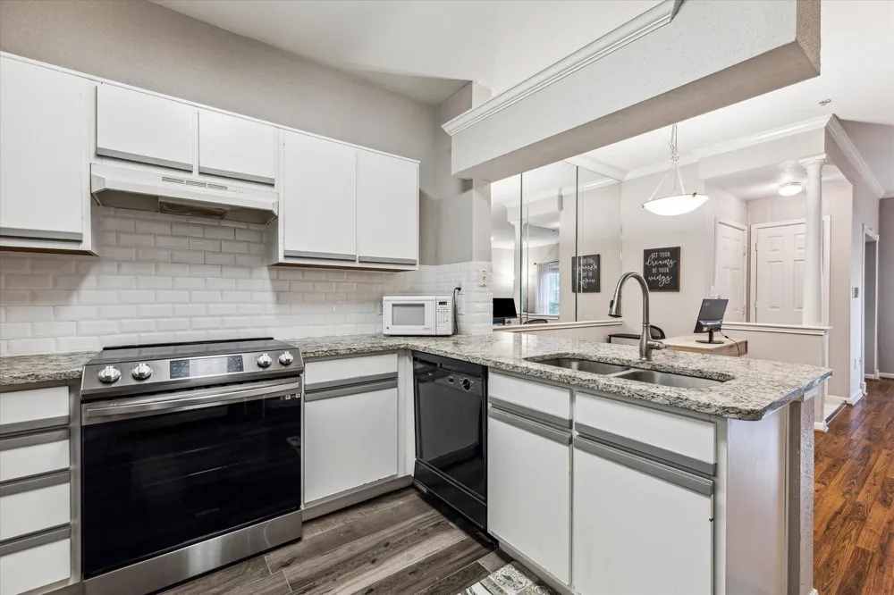 1330 Old Spanish Trail #1103 Houston, TX 77054