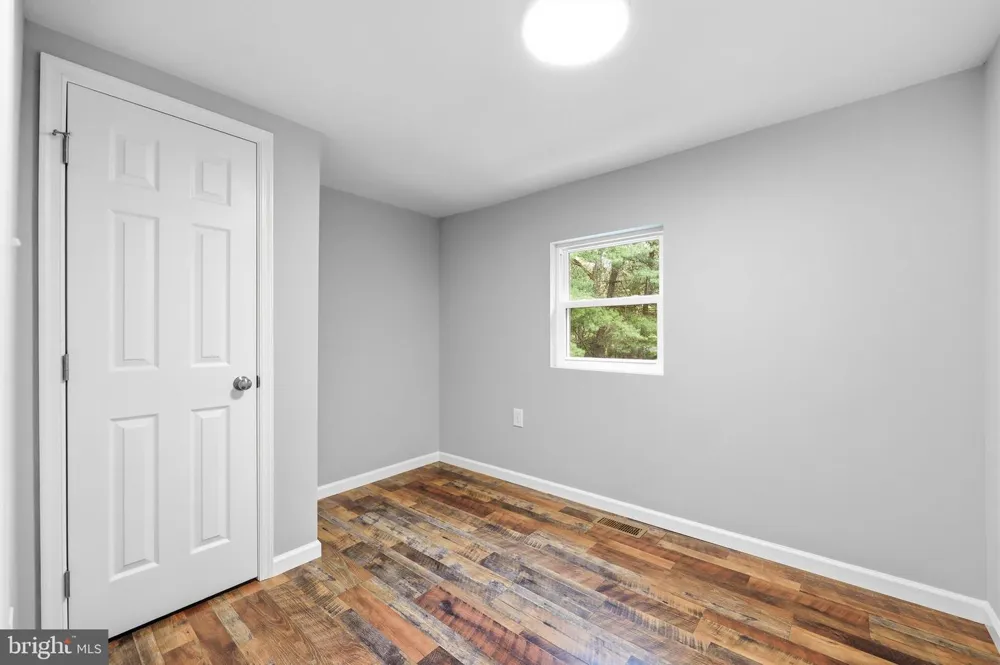 3013 BOSS ARNOLD ROAD E Jefferson, MD 21755