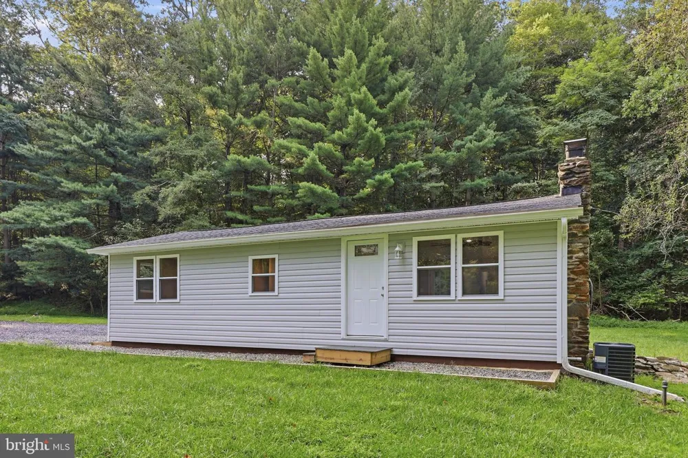3013 BOSS ARNOLD ROAD E Jefferson, MD 21755