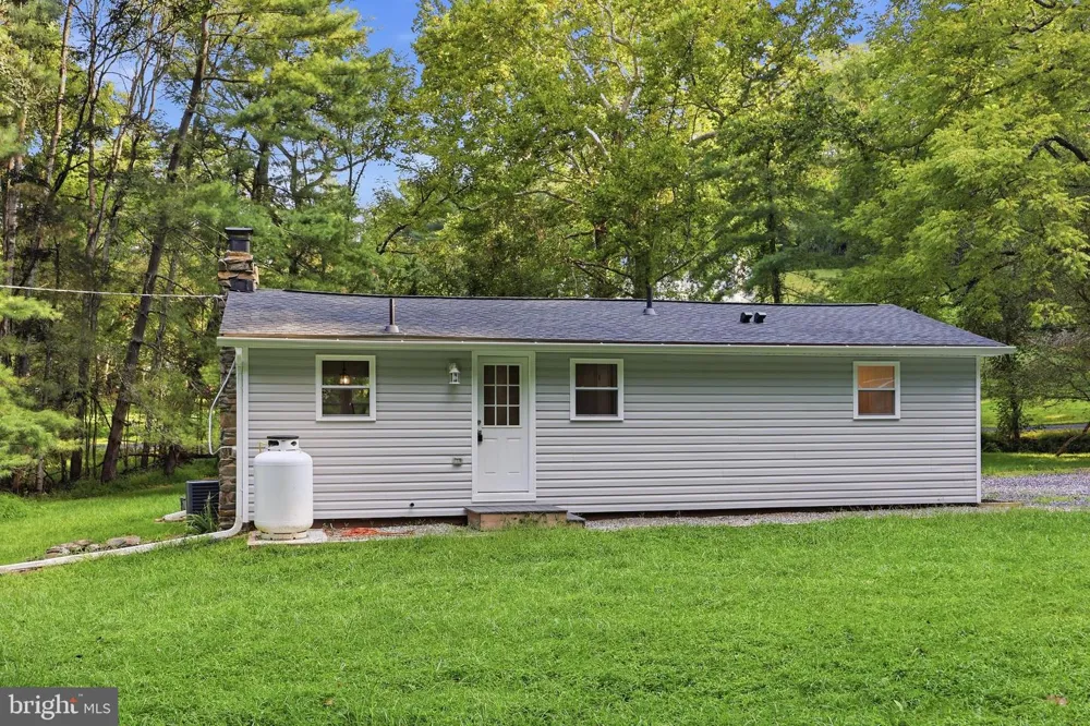 3013 BOSS ARNOLD ROAD E Jefferson, MD 21755
