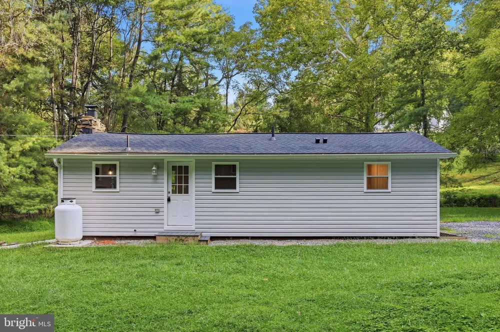 3013 BOSS ARNOLD ROAD E Jefferson, MD 21755