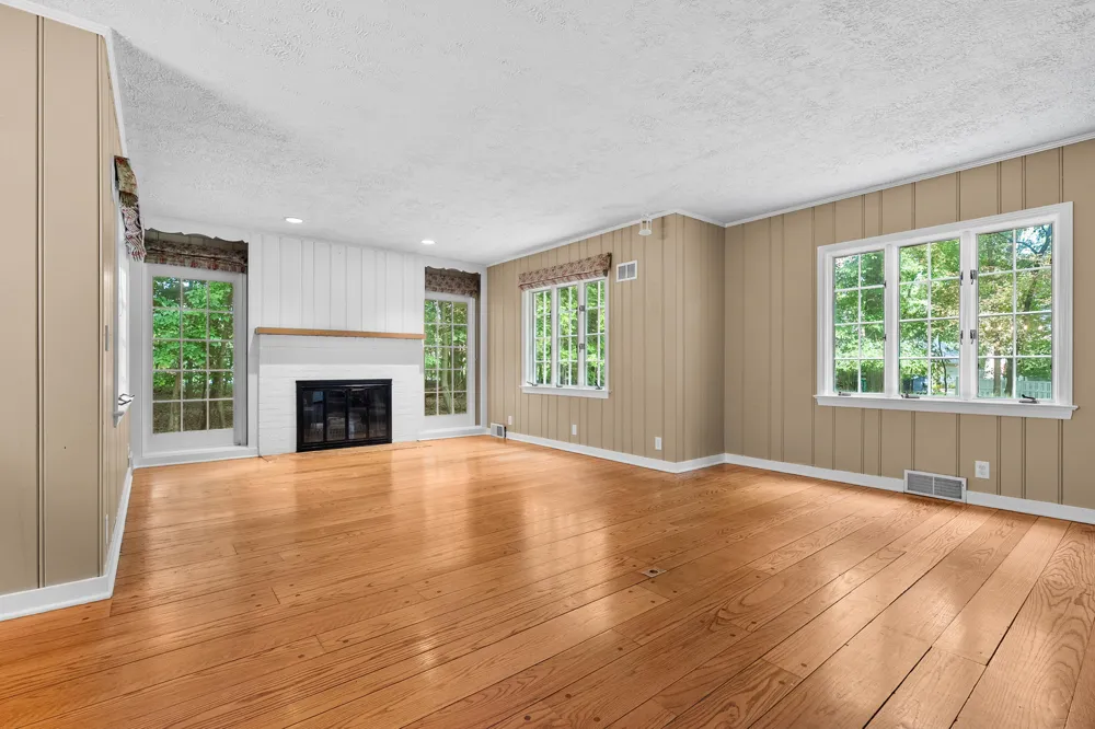 5315 Angling Road Portage, MI 49024
