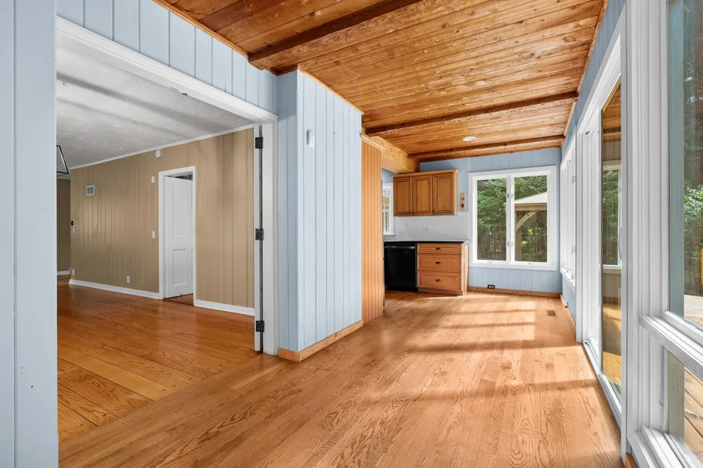 5315 Angling Road Portage, MI 49024