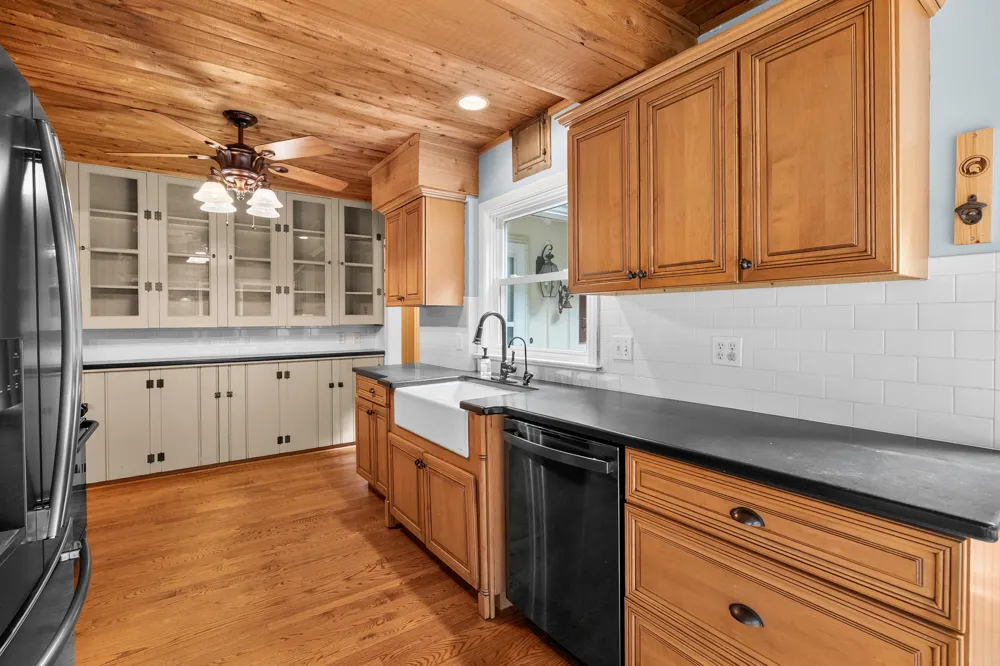 5315 Angling Road Portage, MI 49024