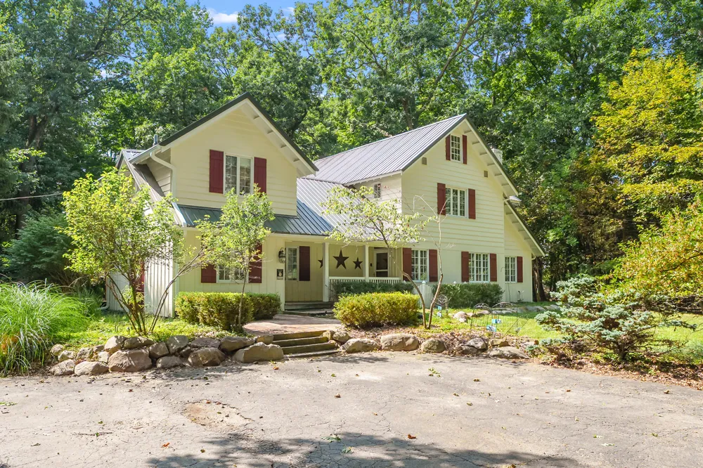 5315 Angling Road Portage, MI 49024