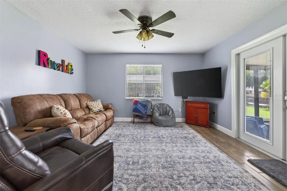 1613 JUNO TRAIL Astor, FL 32102