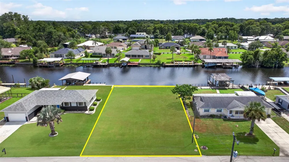 1613 JUNO TRAIL Astor, FL 32102