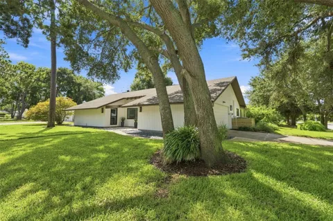 1683 OAK PLACE