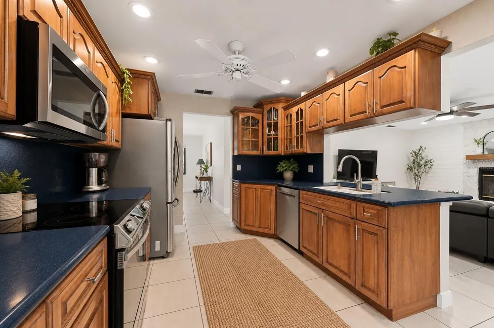 1683 OAK PLACE Clearwater, FL 33755