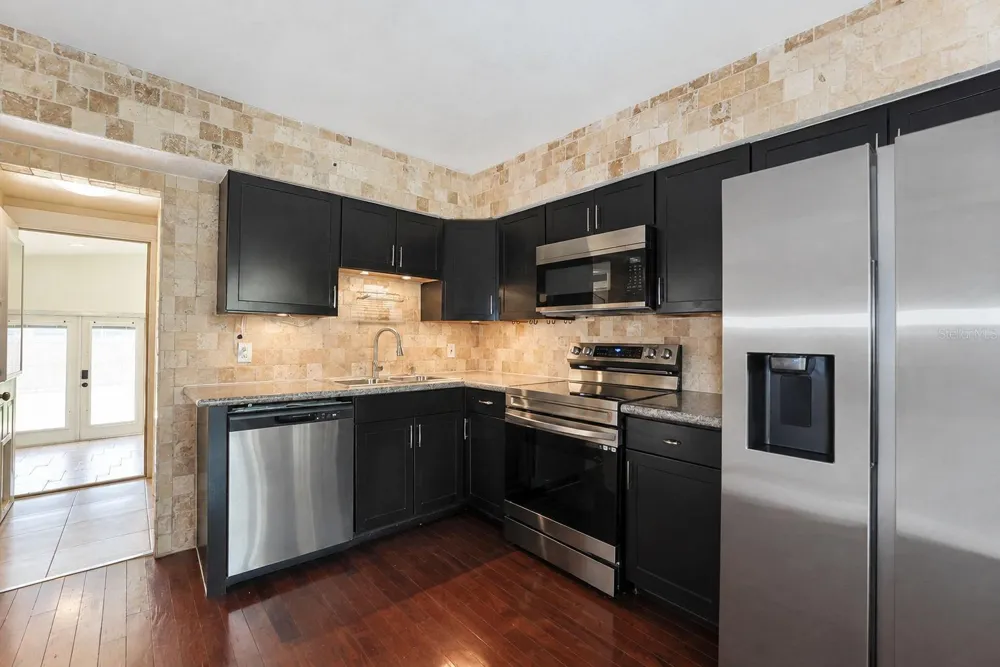 520 83RD AVENUE St Petersburg, FL 33702