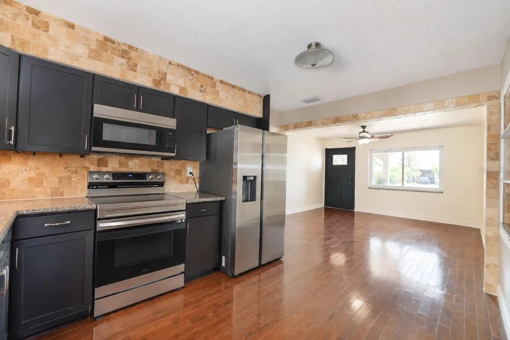 520 83RD AVENUE St Petersburg, FL 33702
