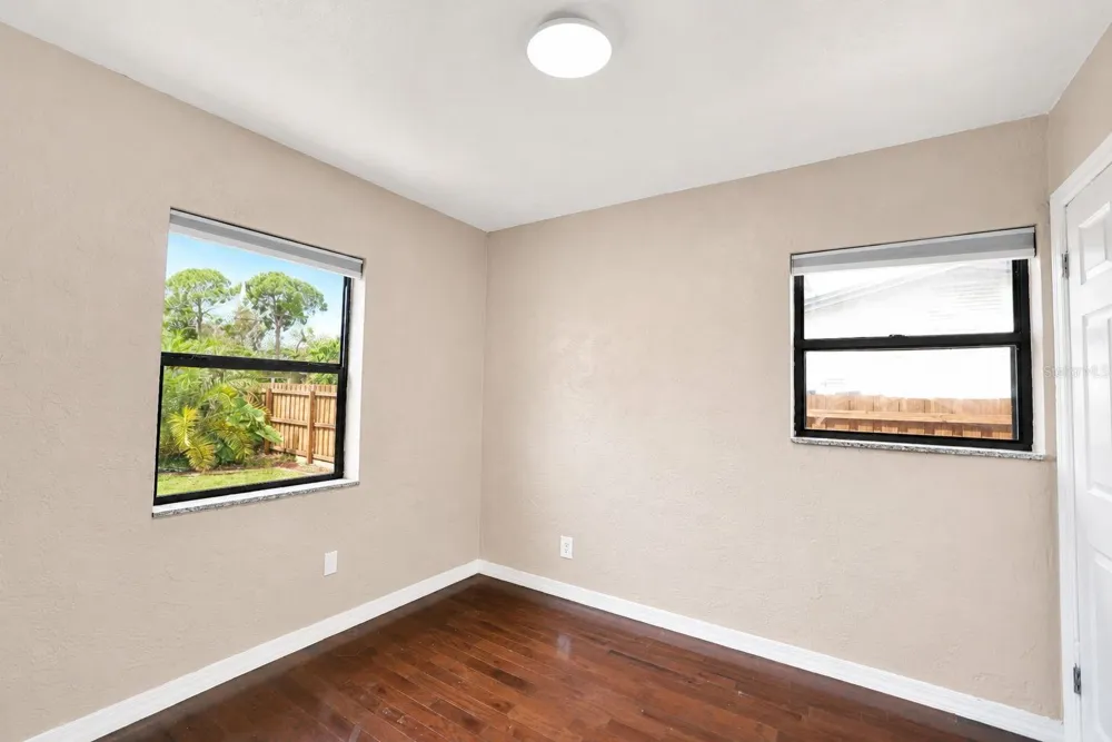 520 83RD AVENUE St Petersburg, FL 33702